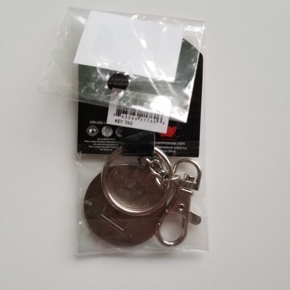 New Cincinnati Reds Baseball Metal Key Ring Chain - Picture 2 of 2